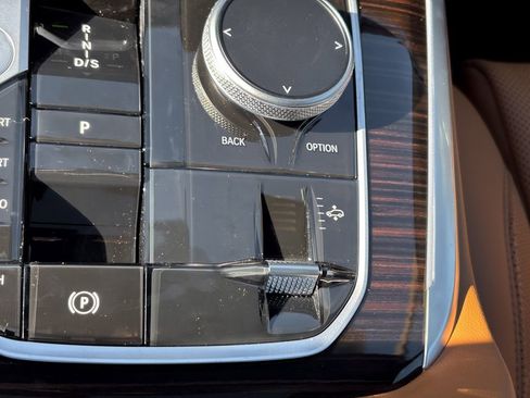 New 2026 BMW X7 xDrive40i w/ M Sport Package image 29