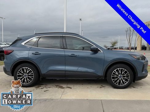 Used 2023 Ford Escape SE w/ PHEV Premium Package image 24