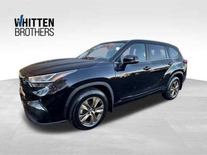 Used 2023 Toyota Highlander Bronze Edition