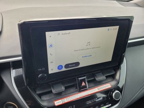 Used 2025 Toyota Corolla SE image 13