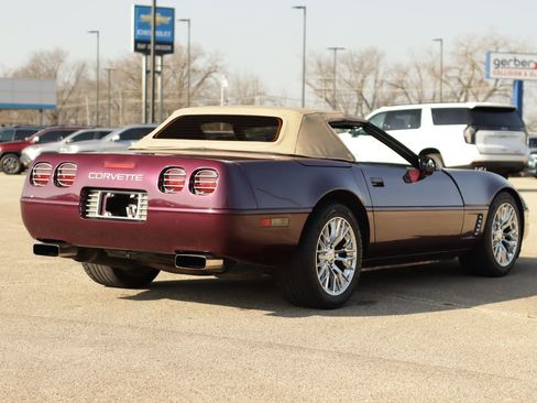 Used 1995 Chevrolet Corvette Convertible image 7