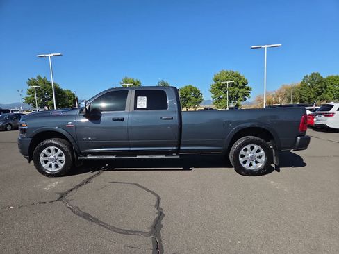 Used 2025 RAM 3500 Laramie AWD/4WD image 11