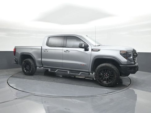 Used 2023 GMC Sierra 1500 AT4X image 11