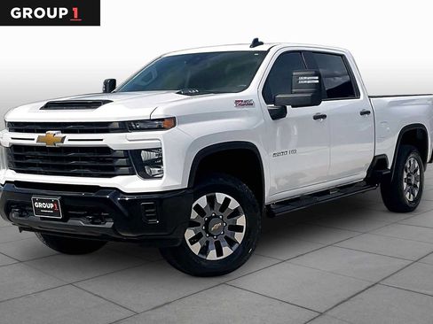 Used 2024 Chevrolet Silverado 2500 Custom w/ Custom Value Package AWD/4WD image 1