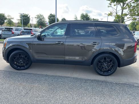 Used 2022 Kia Telluride SX w/ Nightfall Edition Package AWD/4WD image 5