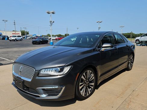 Used 2019 Lincoln MKZ Reserve AWD/4WD image 2