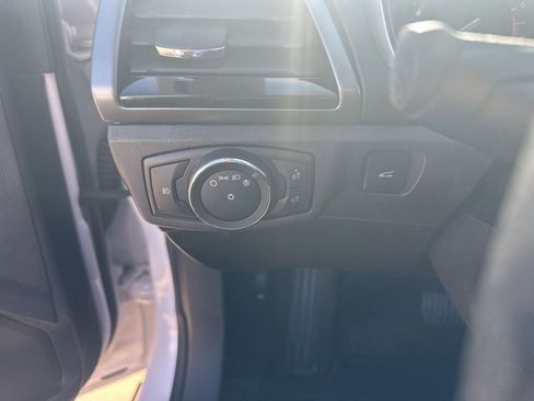 Used 2016 Ford Fusion SE w/ Equipment Group 201A image 12