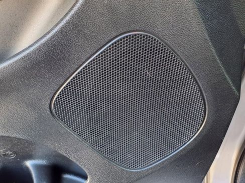 Used 2017 Dodge Grand Caravan GT image 13