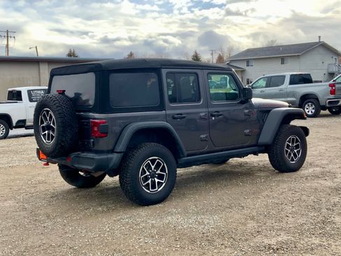 Used 2024 Jeep Wrangler Unlimited Rubicon w/ Convenience Group image 5