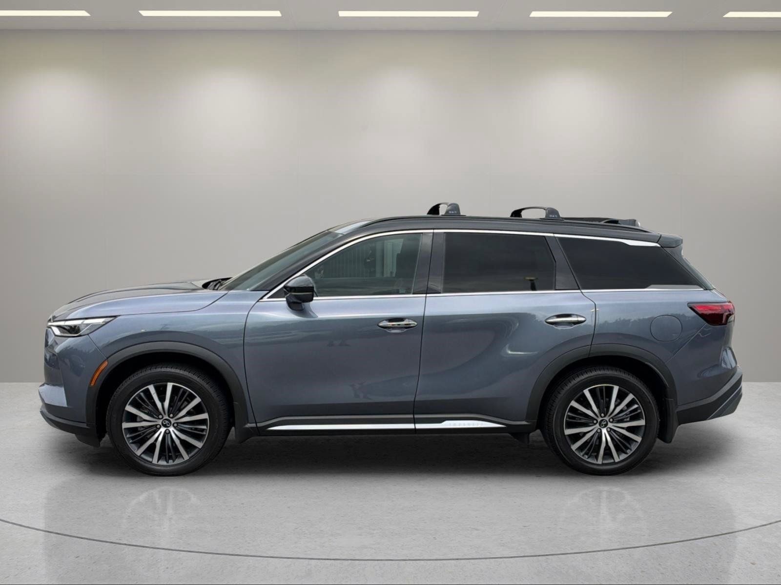 Used 2023 INFINITI QX60 Autograph w/ Cargo Package AWD/4WD image 2