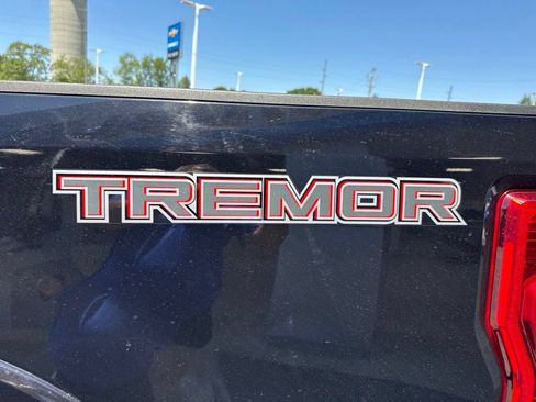 Used 2020 Ford F250 XLT w/ Tremor Off-Road Package AWD/4WD image 16