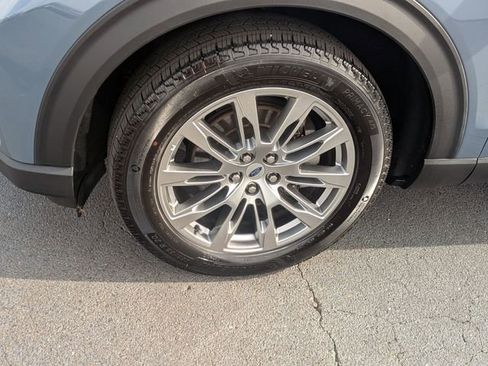 Used 2025 Ford Explorer Active w/ Active Comfort Package image 10