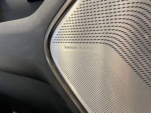 Used 2019 RAM 1500 Limited image 26