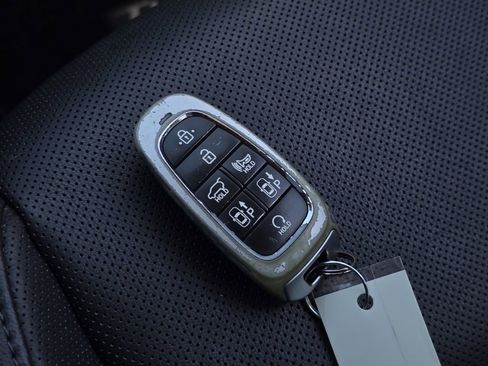 Used 2022 Hyundai Tucson Limited w/ Cargo Package image 19