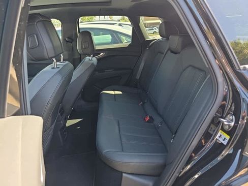 Used 2023 Audi Q4 e-tron Premium w/ Convenience Package RWD image 10