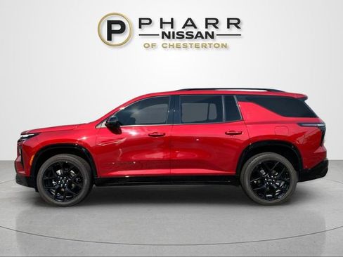 Used 2024 Chevrolet Traverse RS w/ LPO, Floor Liner Package AWD/4WD image 2