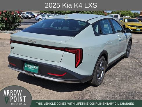 Used 2025 Kia K4 FWD image 11