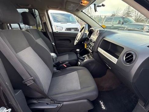 Used 2014 Jeep Compass Sport image 15