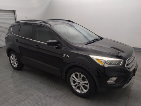 Used 2017 Ford Escape SE w/ SE Leather Comfort Package FWD image 11
