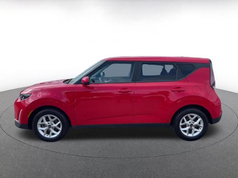 Used 2025 Kia Soul LX w/ LX Technology Package image 8