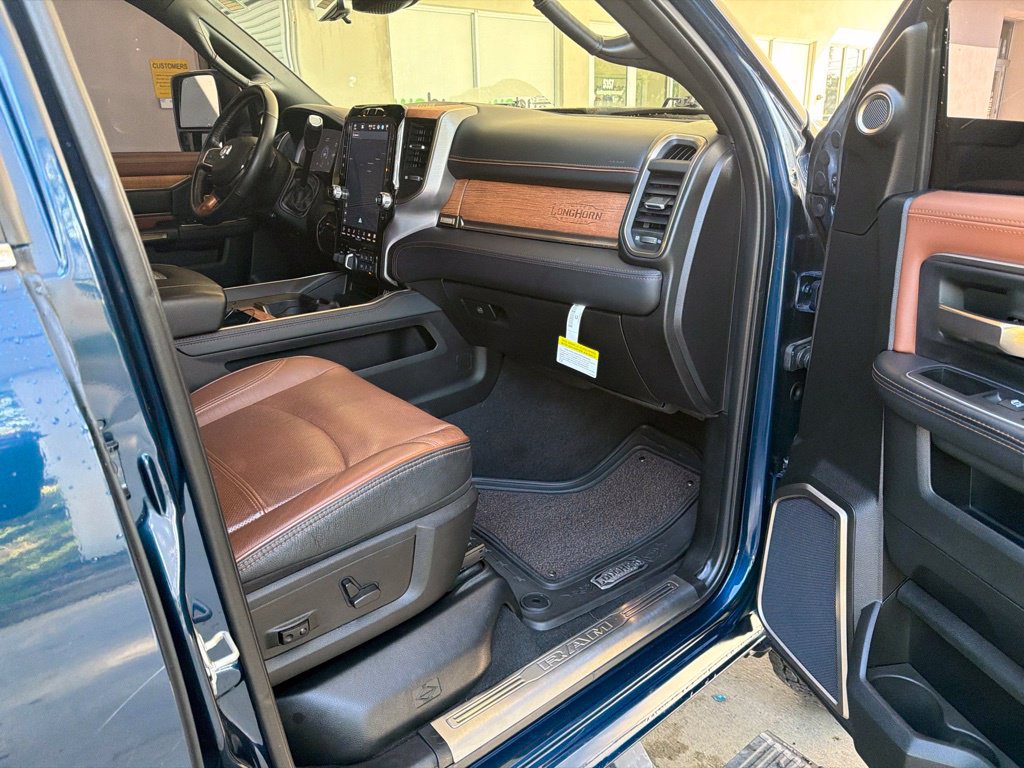 Used 2023 RAM 3500 Limited AWD/4WD image 29