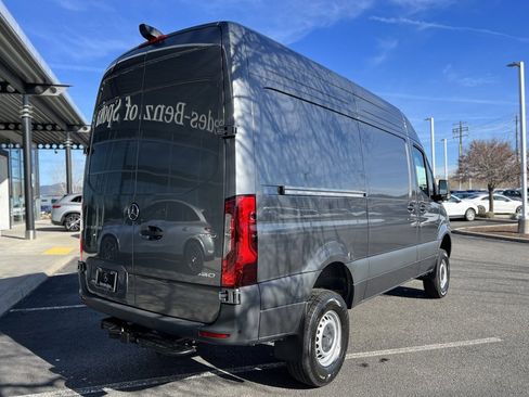 New 2025 Mercedes-Benz Sprinter 2500 image 8