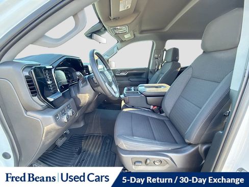 Used 2024 GMC Sierra 1500 SLE image 23