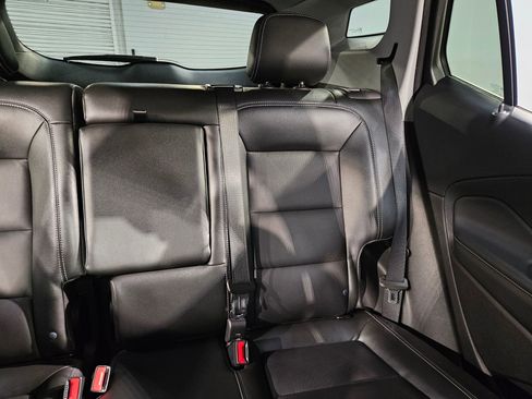 Used 2024 GMC Terrain SLT image 14