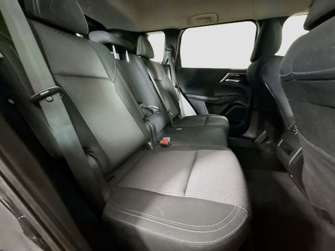 Used 2023 Mitsubishi Outlander ES image 27