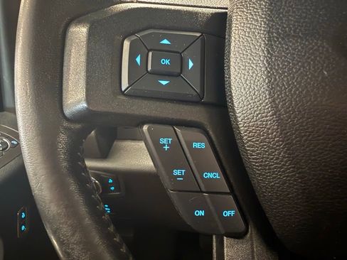 Used 2017 Ford F150 XLT w/ Equipment Group 302A Luxury AWD/4WD image 22