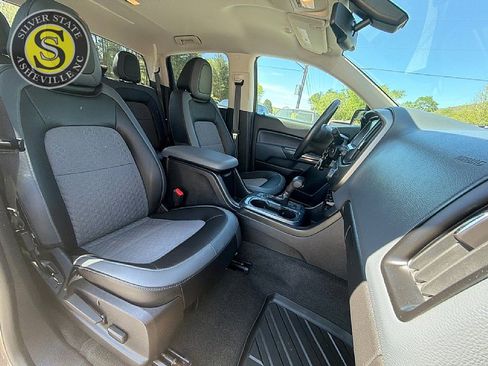 Used 2015 Chevrolet Colorado Z71 image 16