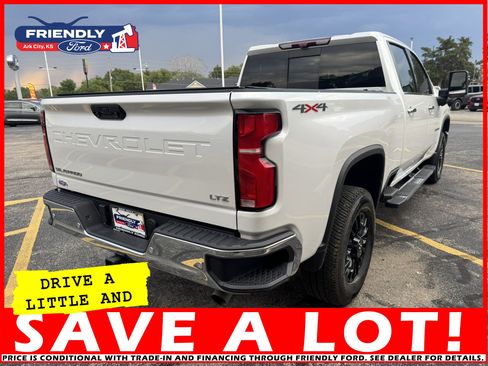 Used 2024 Chevrolet Silverado 2500 LTZ w/ LTZ Premium Package image 8