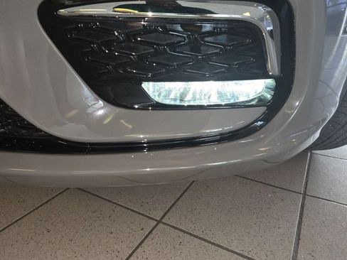 Used 2025 Chrysler Pacifica Select FWD image 26