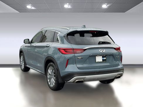 Used 2023 INFINITI QX50 Luxe FWD image 3