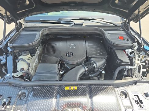 Used 2025 Mercedes-Benz GLE 350 4MATIC image 29