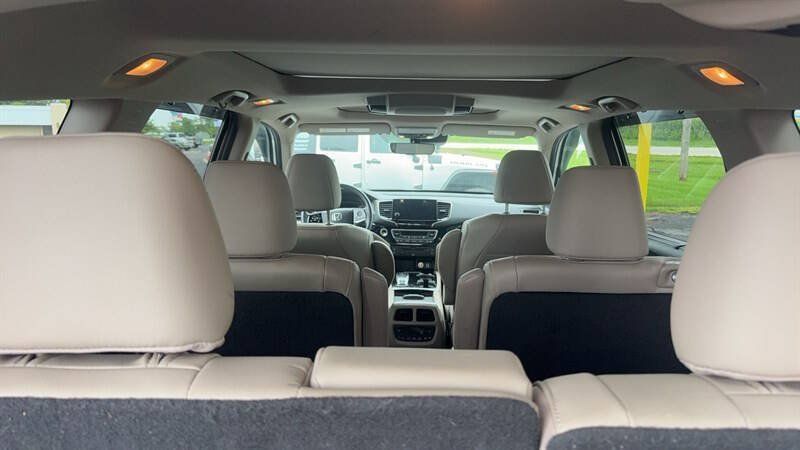 Used 2020 Honda Pilot Elite image 16