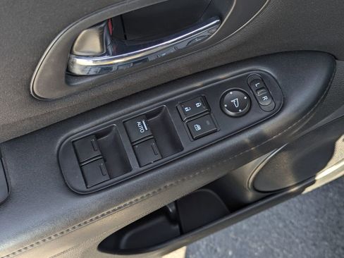 Used 2016 Honda HR-V LX image 24