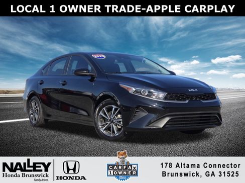 Used 2023 Kia Forte LXS image 1