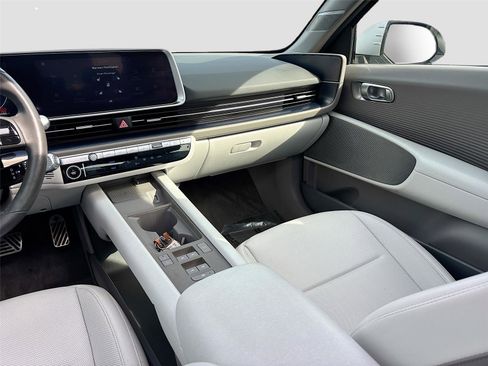 Used 2024 Hyundai Ioniq 6 Limited RWD image 25