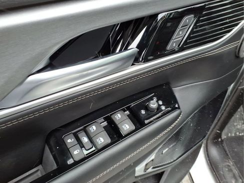 New 2026 Jeep Grand Wagoneer Limited AWD/4WD image 21