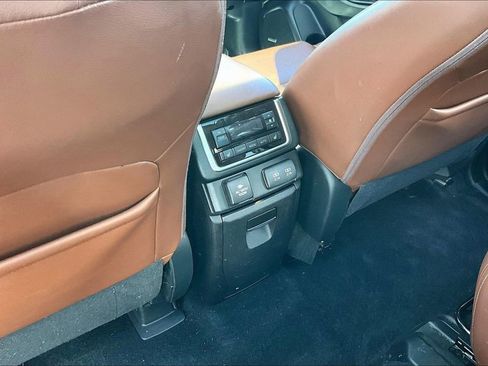 Used 2020 Subaru Ascent Touring w/ Popular Package #3 AWD/4WD image 10