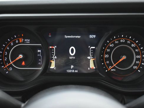 Used 2024 Jeep Gladiator Rubicon w/ Convenience Group image 33