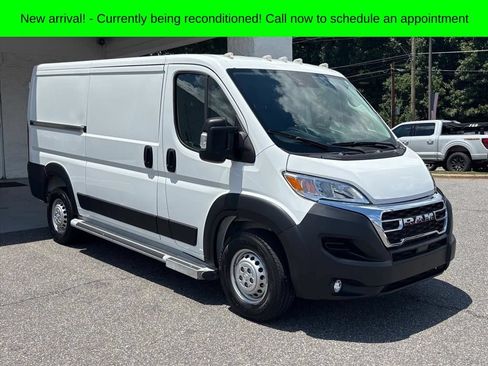 Used 2025 RAM ProMaster 2500 w/ U-Haul Equipment Group FWD image 21