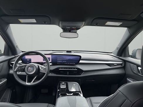 Used 2025 Buick Enclave Preferred image 22