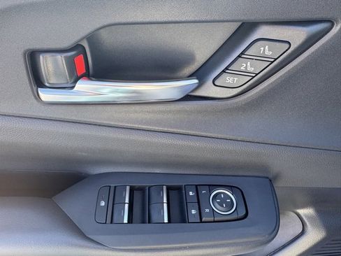 Used 2024 Toyota Prius Prime Premium image 16