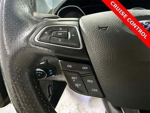 Used 2017 Ford Focus ST image 31