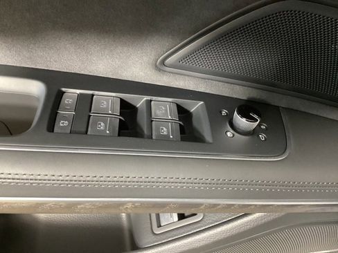 Certified 2023 Audi A8 L 3.0T image 18