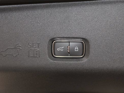 New 2027 Lincoln Navigator Reserve w/ Jet Appearance Package AWD/4WD image 18
