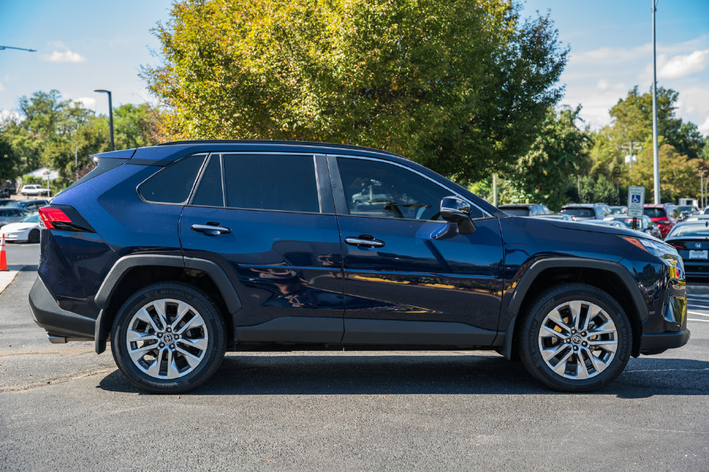 Used 2025 Toyota RAV4 Limited w/ Advanced Technology Package AWD/4WD image 3