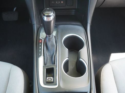 Used 2019 Chevrolet Equinox LT FWD image 22